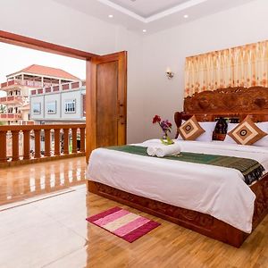 Aniza Angkor Villa